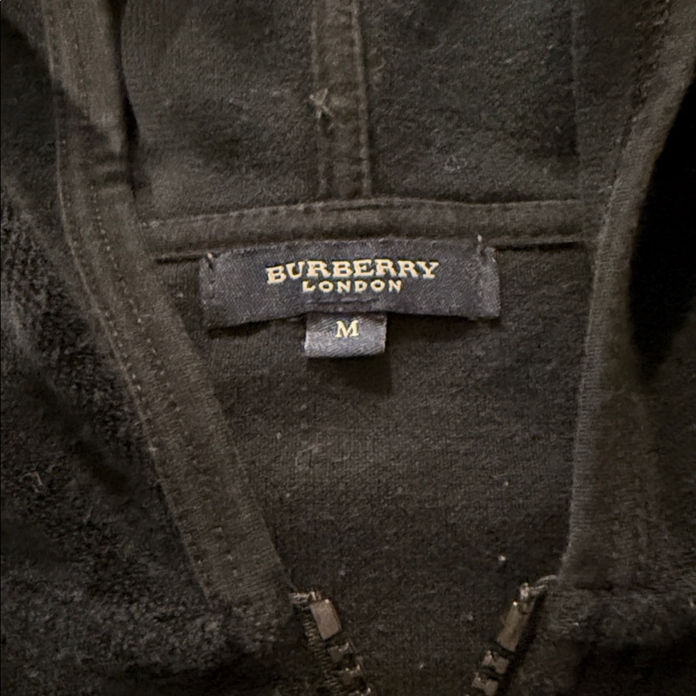 Burberry Jacket Zip-Up Jacket with Nova Check Pattern on Sleeves- Medium - Picture 4 of 6